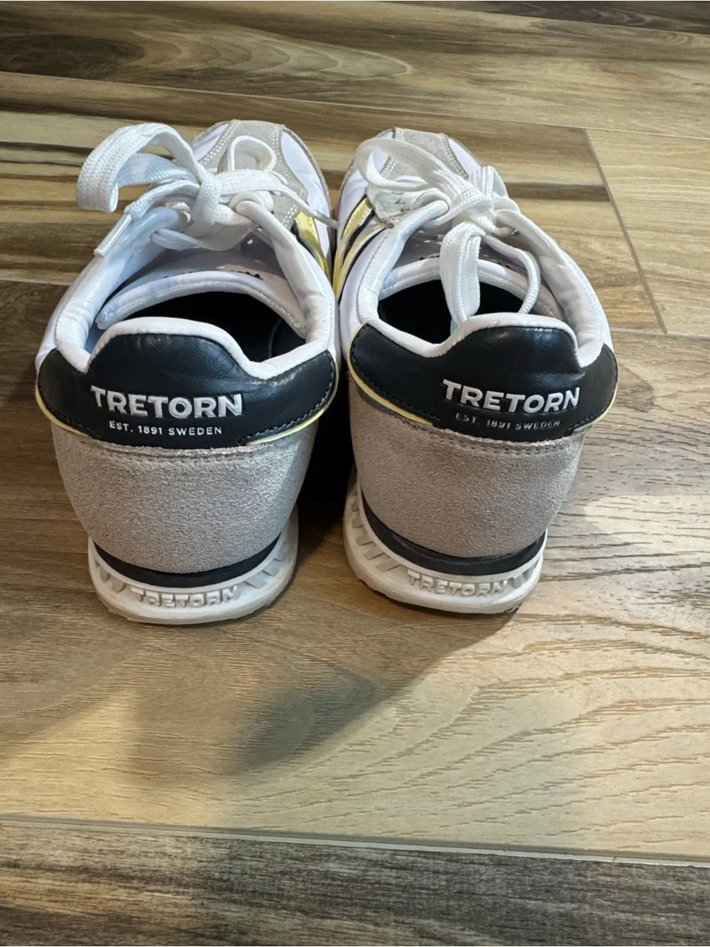 Kristine Elite Women's Tennis Shoes – Size 8.5 – Gently Used